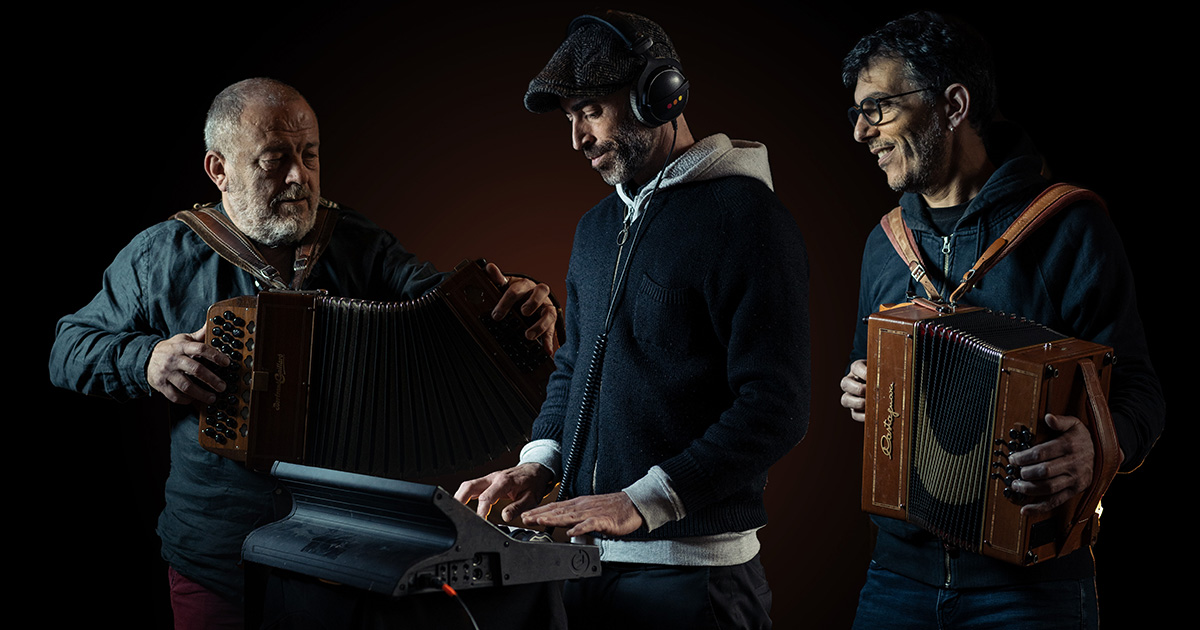 - cf26-website-groove.jpg