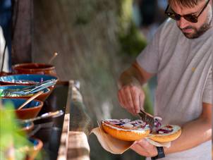 - castlefest-knobi.jpg