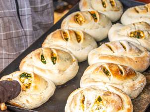 - >
  castlefest-wallners-steinofenbackerei.jpg